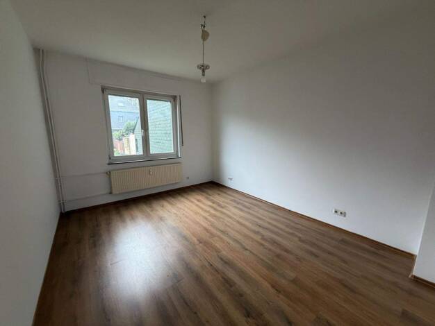 Wohnung zur Miete 500 € 3 Zimmer 61 m² 1. Geschoss Spessartstraße 28 Mittelmeiderich Duisburg 47137