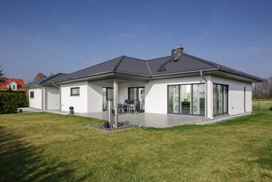 Bungalow zum Kauf Provisionsfrei 498.000 € 4 Zimmer 130 m² 1.830 m² Grundstück Auenblick 30 C Naumburg Naumburg (Saale) 06618