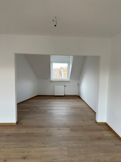 Wohnung zur Miete 625 € 4 Zimmer 108 m² 2. Geschoss frei ab sofort Schulstraße 45 St. Egidien St. Egidien 09356