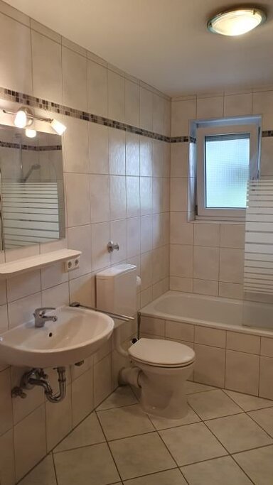 Wohnung zur Miete 620 € 2 Zimmer 54,5 m² UG Landshuterstrasse 48 Altdorf Altdorf 84032