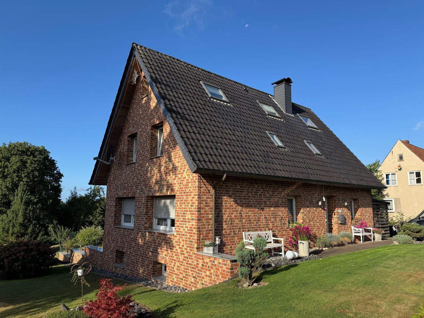 Immobilie in Dörentrup - Traumhaft wohnen - Mehrgenerationen-Haus in Dörentrup - Bild 1