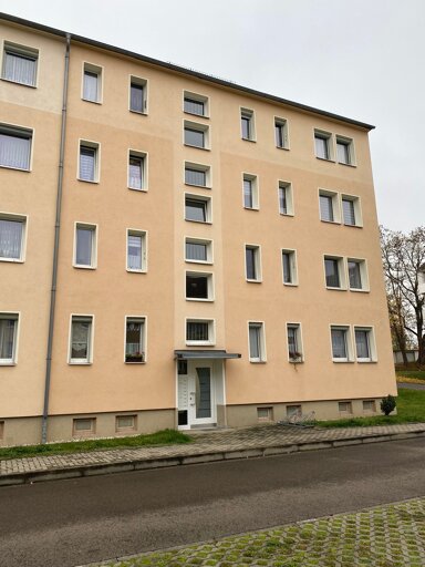 Wohnung zum Kauf 55.000 € 3 Zimmer 58 m² 3. Geschoss Pegau Pegau 04523