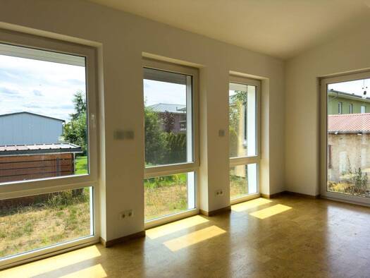 Bungalow zum Kauf 440.000 € 4 Zimmer 120 m² 633 m² Grundstück Falkensee 14612