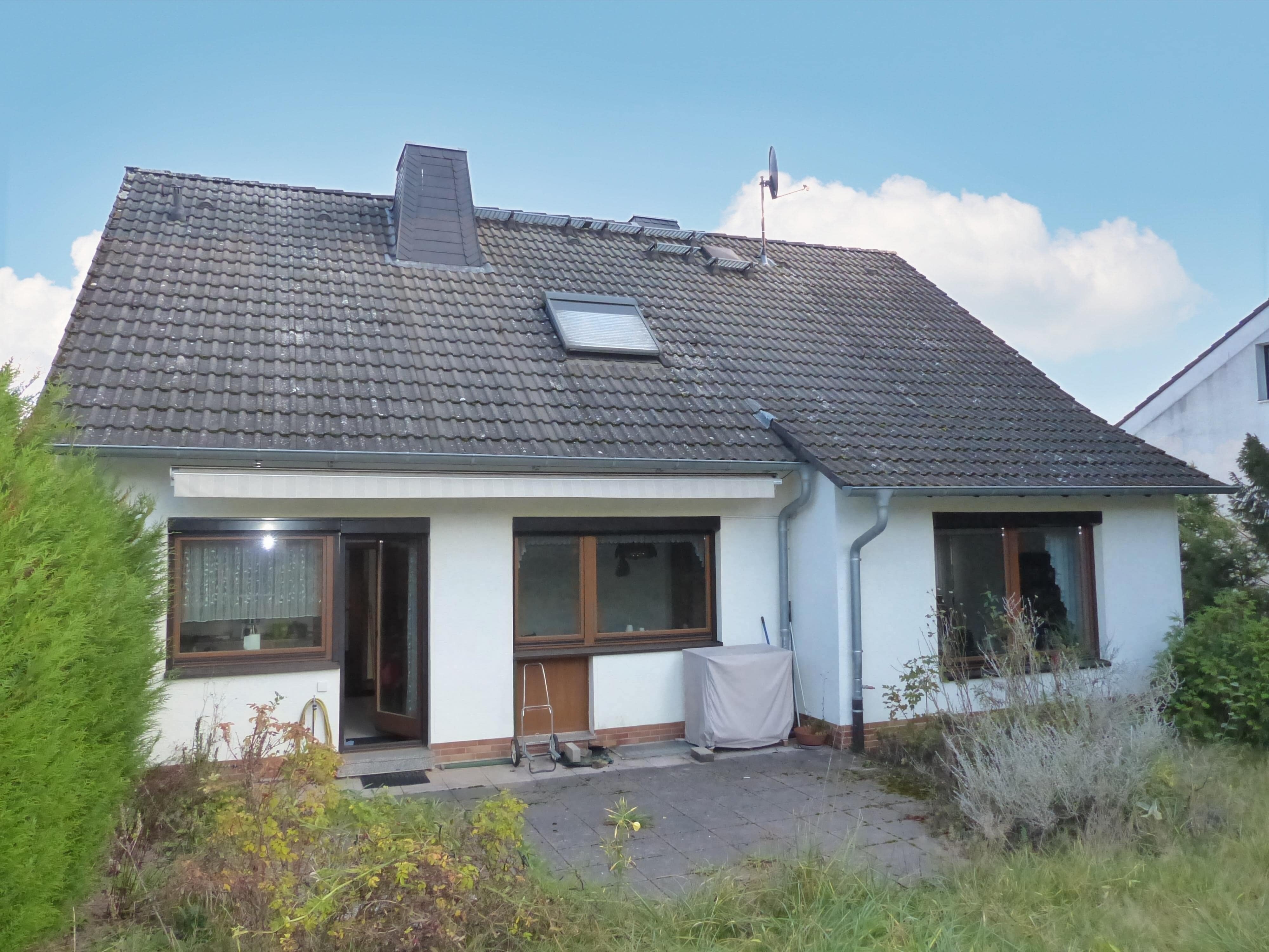 Einfamilienhaus zum Kauf 230.000 € 9 Zimmer 190 m²<br/>Wohnfläche 862 m²<br/>Grundstück Simmershausen Fuldatal 34233