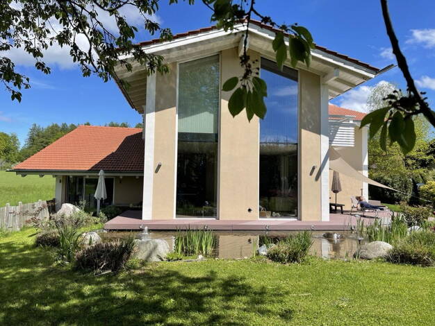 Einfamilienhaus zum Kauf provisionsfrei 1.570.000 € 6 Zimmer 315 m² 1.123 m² Grundstück Arlaching Chieming 83339