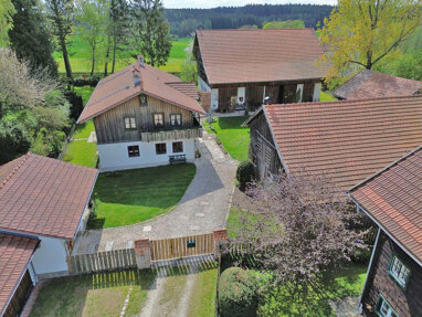 Haus zum Kauf 1.190.000 € 7 Zimmer 202 m² 3.293 m² Grundstück Gerzen Gerzen 84175