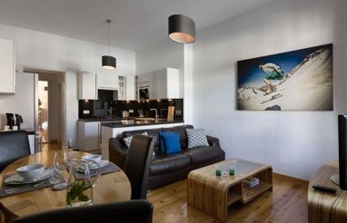 Wohnung zur Miete Wohnen auf Zeit 2.995 € 4 Zimmer 100 m² frei ab sofort Friedrichshain Berlin 10245