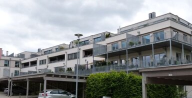 Wohnung zur Miete 1.600 € 5 Zimmer 157 m² 2. Geschoss frei ab sofort Herrmann-Köhl-Str. 1 Unterfarrnbach / Alter Flugplatz Fürth 90768