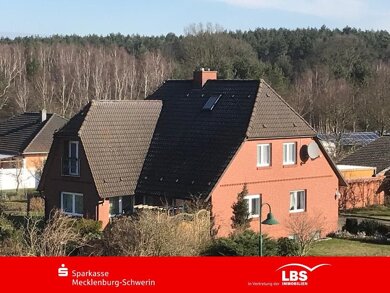 Einfamilienhaus zum Kauf provisionsfrei 450.000 € 7 Zimmer 250 m² 2.992 m² Grundstück Domsühl Domsühl 19374