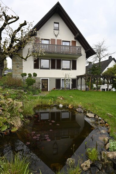 Haus zum Kauf 310.000 € 200 m² 1.199 m² Grundstück Warstein Warstein 59581