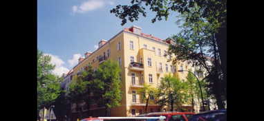 Wohnung zum Kauf Provisionsfrei 368.000 € 2 Zimmer Oderstraße 11 Friedrichshain Berlin 10247