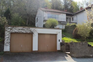 Mehrfamilienhaus zum Kauf 260.000 € 8 Zimmer 200 m² 1.088 m² Grundstück Auf der Schanz 37 Oberndorf Solms 35606