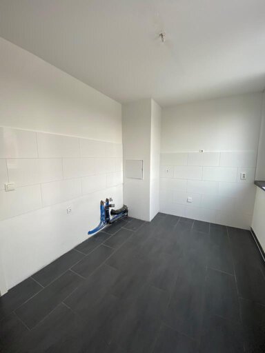 Wohnung zur Miete 419 € 2 Zimmer 60 m² frei ab 01.02.2025 Kolberger Straße 61 (Alt-) Siegen - Fischbacherberg Siegen 57072