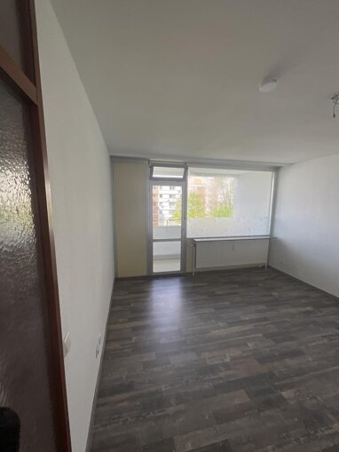 Wohnung zur Miete 569 € 4 Zimmer 87 m² 5. Geschoss Danziger Straße 5 Kreuztal Kreuztal 57223