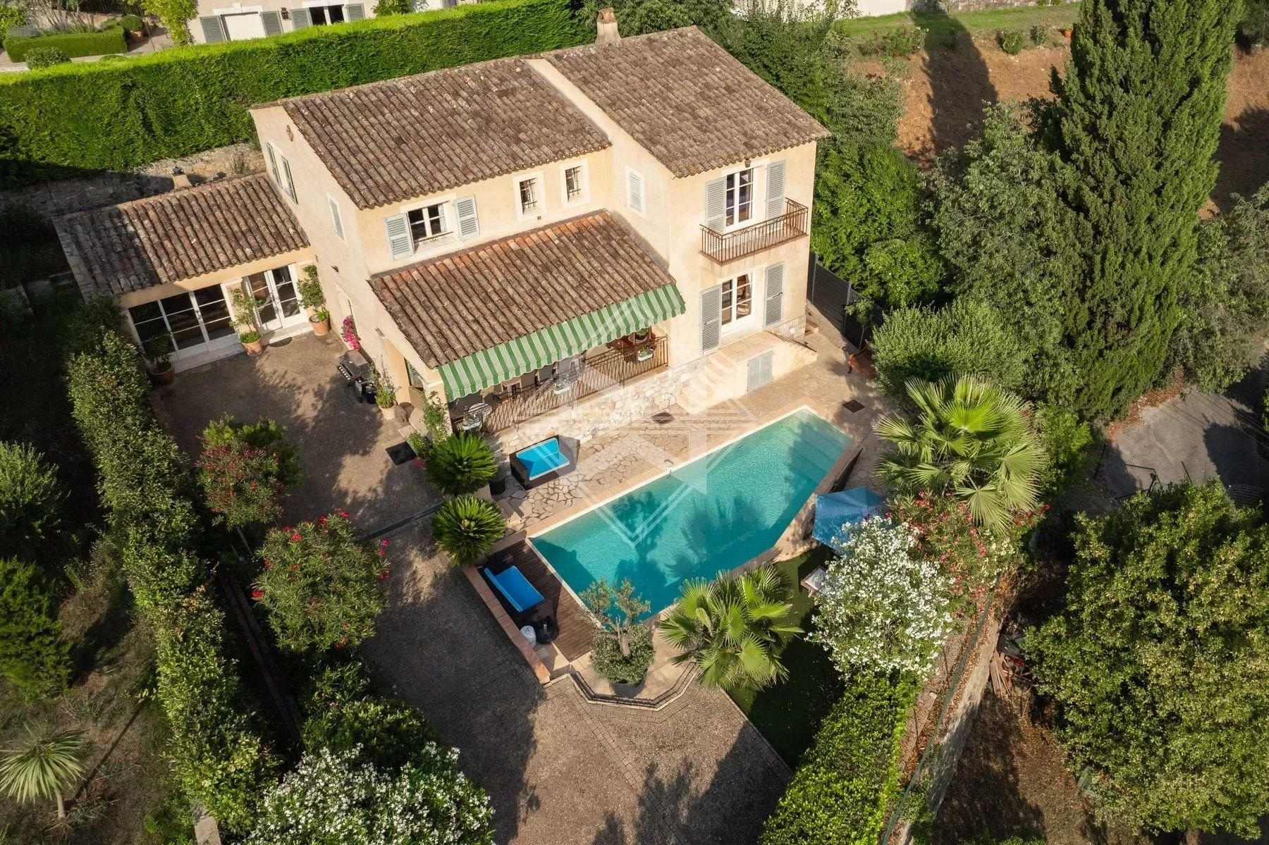 Villa zum Kauf provisionsfrei 1.920.000 € 6 Zimmer 230 m²<br/>Wohnfläche 666 m²<br/>Grundstück Le Village Valbonne 06560