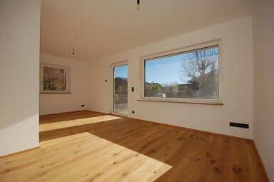 Haus zur Miete 2.500 € 5 Zimmer 165 m² 550 m² Grundstück frei ab sofort Rimsting 83253