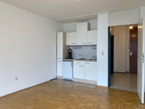 Wohnung zum Kauf 139.000 € 1 Zimmer 30 m²<br/>Wohnfläche 4. Stock<br/>Geschoss Dechbetten - Großprüfening Regensburg 93049