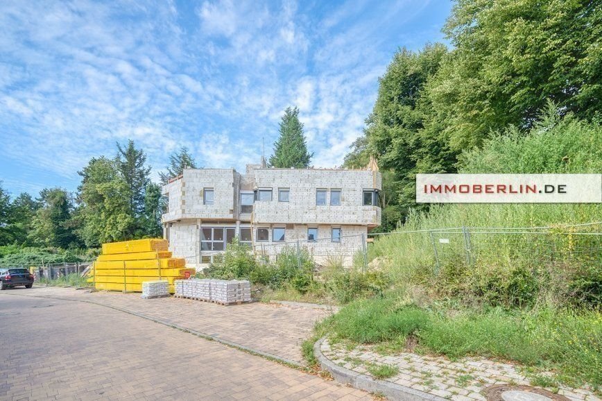 Mehrfamilienhaus zum Kauf 2.500.000 € 10 Zimmer 720 m²<br/>Wohnfläche 881 m²<br/>Grundstück Ab sofort<br/>Verfügbarkeit Wannsee Berlin 14109