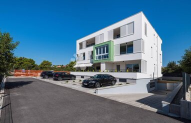 Wohnung zum Kauf 396.335 € 4 Zimmer 127 m² Erdgeschoss Zadar 23000