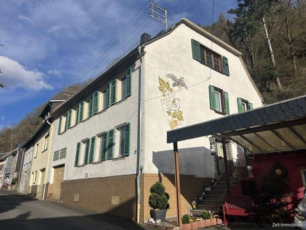 Einfamilienhaus zum Kauf 250.000 € 12 Zimmer 290 m² 607 m² Grundstück Lorch 65391