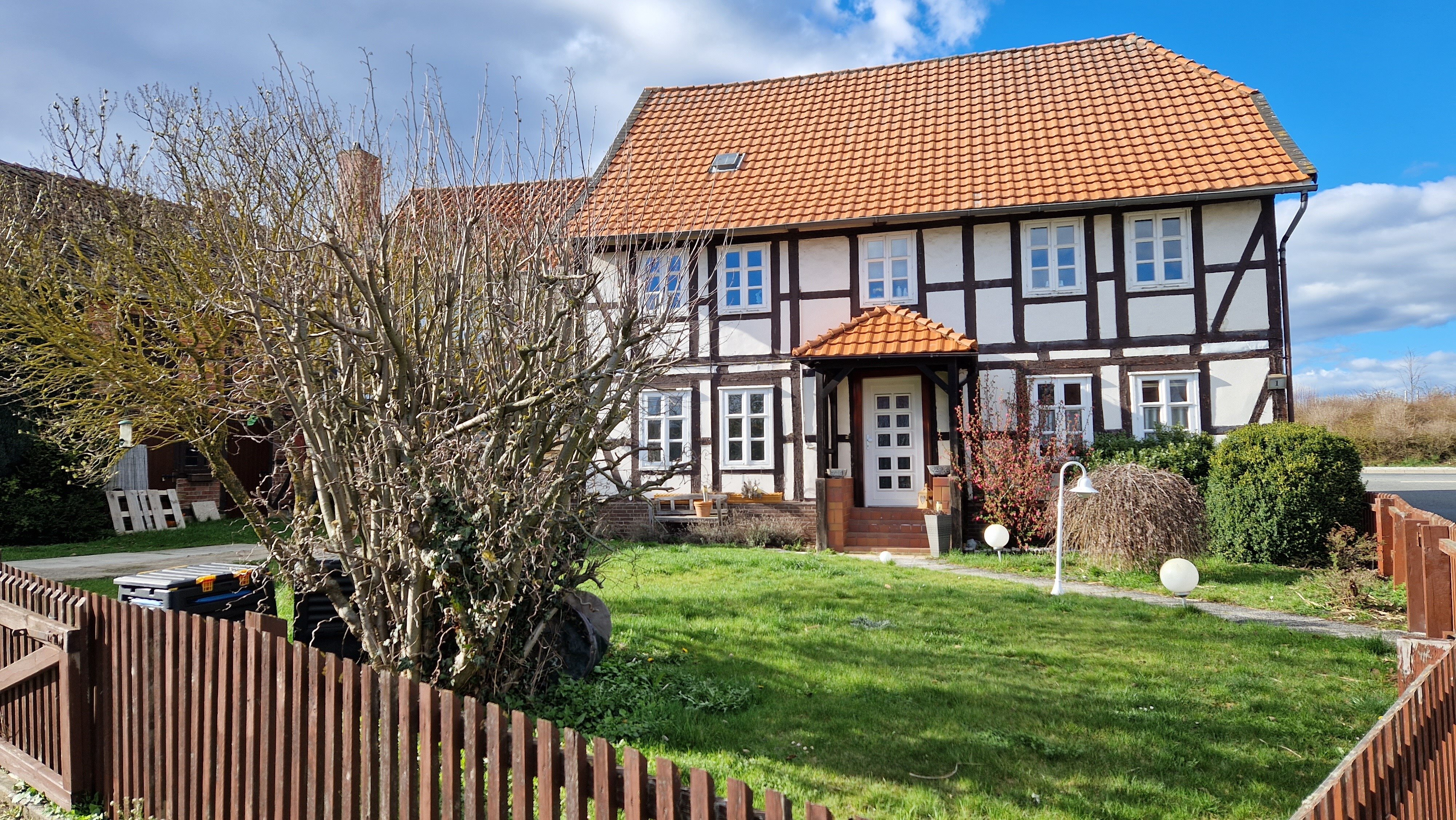 Mehrfamilienhaus zum Kauf 135.000 € 8 Zimmer 205 m²<br/>Wohnfläche 966 m²<br/>Grundstück Räbke Räbke 38375