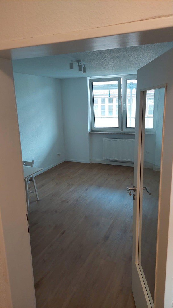 Wohnung zur Miete 700 € 1,5 Zimmer 41 m²<br/>Wohnfläche 5. Stock<br/>Geschoss Anne Frank Straße 50 Galgenhof Nürnberg 90459