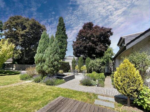 Einfamilienhaus zum Kauf 6 Zimmer 217 m² 836 m² Grundstück Innenstadt Dinslaken 46535