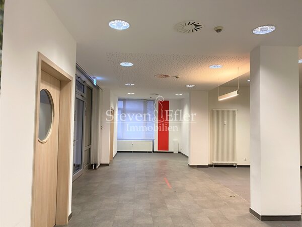 Bürofläche zur Miete 11 € 192 m²<br/>Bürofläche Maxfeld Nürnberg 90409