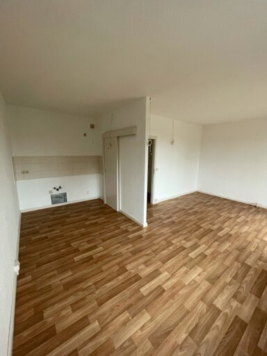 Wohnung zur Miete 440 € 3 Zimmer 58 m² 4. Geschoss frei ab 01.02.2025 Hallesche Straße 41 Innerstädtischer Bereich Süd 31 Dessau-Roßlau 06842