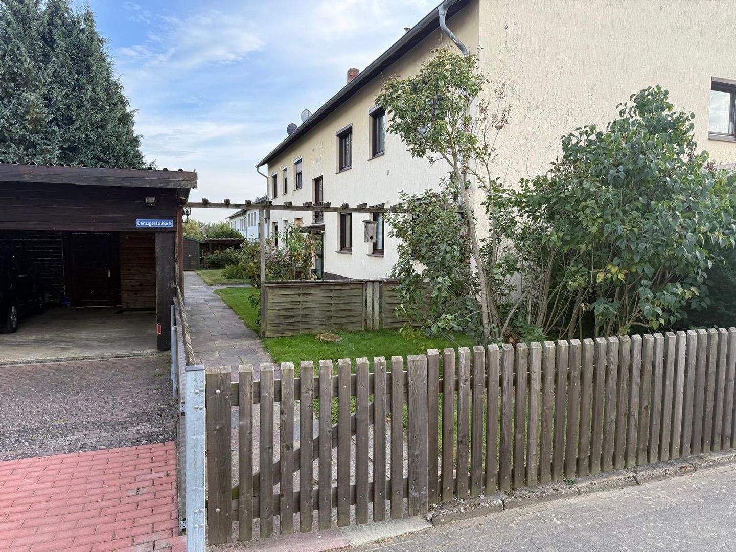 Immobilie in Fritzlar - Vermietete 4 -ZKB Wohnung mit Carport Stellplatz, Balkon & Gartenanteil in Fritzlarer Kernstadt. Keine Maklercourtage!!! - Bild 4