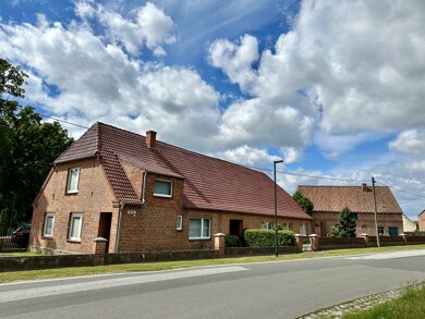 Einfamilienhaus zum Kauf 180.000 € 6 Zimmer 200 m² 3.500 m² Grundstück frei ab sofort Krenzliner Hütte Alt Krenzlin 19288