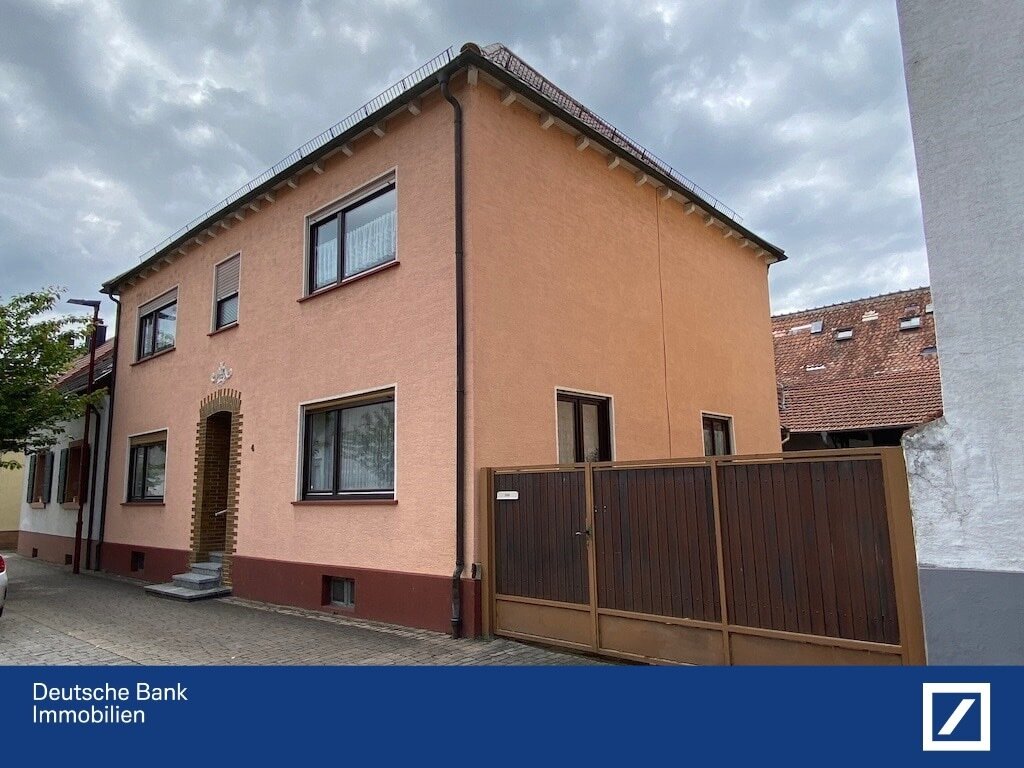 Einfamilienhaus zum Kauf 379.000 € 8 Zimmer 160 m²<br/>Wohnfläche 429 m²<br/>Grundstück Ab sofort<br/>Verfügbarkeit Neudorf Graben-Neudorf 76676