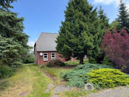 Doppelhaushälfte zum Kauf provisionsfrei 47.000 € 5 Zimmer 134 m² 4.315 m² Grundstück frei ab sofort Parkstr. 45 Werle Prislich 19300