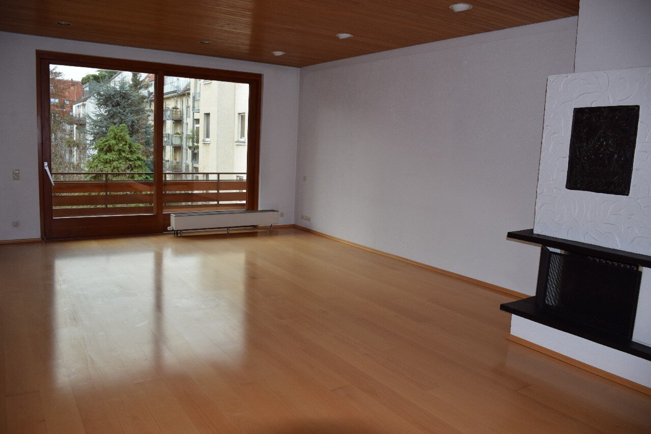 Wohnung zur Miete 1.800 € 4 Zimmer 124 m²<br/>Wohnfläche 2. Stock<br/>Geschoss 01.08.2024<br/>Verfügbarkeit Sülz Köln 50937