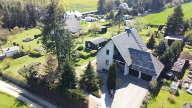 Einfamilienhaus zum Kauf Provisionsfrei 450.000 € 6 Zimmer 220 m² 1.290 m² Grundstück Nach den Drei Bergen 43 Thiergarten Plauen 08527
