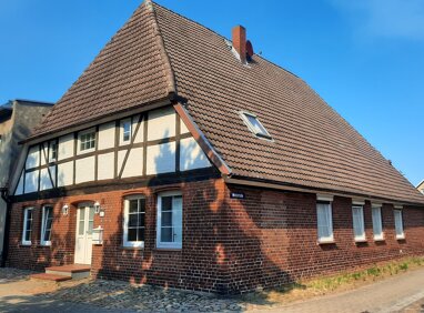 Mehrfamilienhaus zum Kauf 198.000 € 194 m² 662 m² Grundstück Poststr. 6 Neuhaus Amt Neuhaus 19273