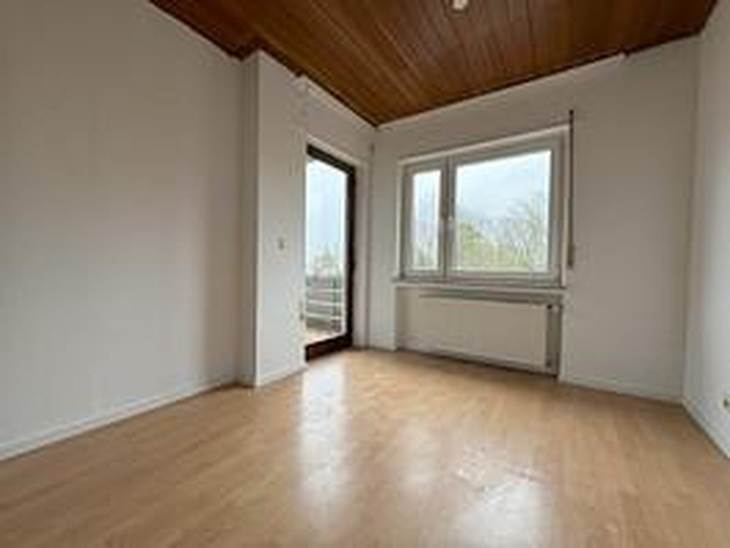 Wohnung zur Miete 390 € 1 Zimmer 10 m²<br/>Wohnfläche 2. Stock<br/>Geschoss Zeilsheimer Weg 18 Eschborn Eschborn 65760