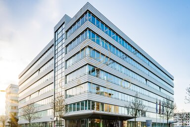 Bürofläche zur Miete provisionsfrei 13,50 € 1.180 m² Bürofläche teilbar ab 1.180 m² Schwanheim Frankfurt am Main 60528