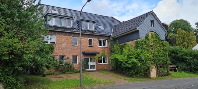 Mehrfamilienhaus zum Kauf 420.000 € 12 Zimmer 300 m²<br/>Wohnfläche 2.360 m²<br/>Grundstück Feusdorf 54584