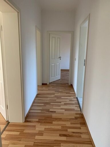 Wohnung zur Miete 370 € 3 Zimmer 65 m² 1. Geschoss frei ab sofort Leunaer Straße 1a Merseburg Merseburg 06217