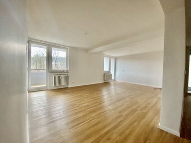 Wohnung zur Miete 890 € 3,5 Zimmer 117 m² 3. Geschoss frei ab sofort Ernst-Putz Straße 27 Bad Brückenau Bad Brückenau 97769