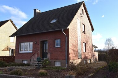 Einfamilienhaus zum Kauf Provisionsfrei 270.000 € 6 Zimmer 142 m² 759 m² Grundstück Ringstraße Stahe Gangelt 52538