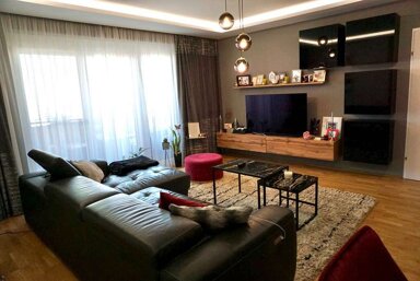 Wohnung zur Miete 418 € 1,5 Zimmer 38 m² frei ab sofort Bitterfelder Str. 2 Löbnitz Löbnitz 04509