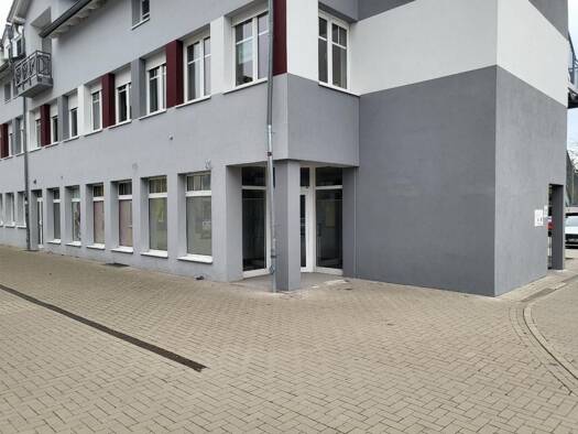 Laden zur Miete 1.200 € 1 Zimmer 120 m² Verkaufsfläche Luchstraße 15 Roßlau Dessau-Roßlau 06862