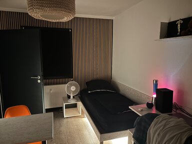 Wohnung zur Miete 281 € 1 Zimmer 19 m² EG Untere Dorfstraße 130 (Alt-) Siegen - Giersberg Siegen 57074