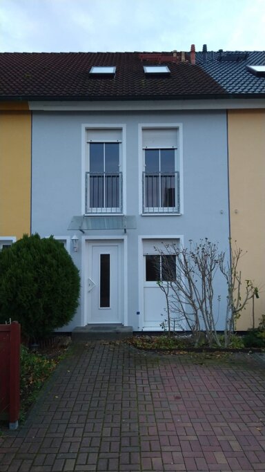 Reihenmittelhaus zur Miete 1.400 € 6 Zimmer 121 m² 154 m² Grundstück frei ab sofort Merseburg Merseburg 06217