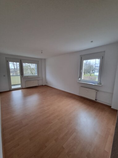Wohnung zur Miete 425 € 3 Zimmer 61,4 m² Erdgeschoss Röhrsdorfer Strasse 18, Rabenstein 940 Chemnitz 09117