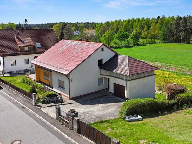 Einfamilienhaus zum Kauf 189.000 € 7 Zimmer 189,6 m² 755 m² Grundstück Mantel 92708