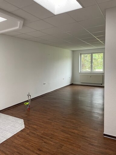 Wohnung zur Miete 530 € 4 Zimmer 103 m² 1. Geschoss frei ab sofort Waldheim Waldheim 04736