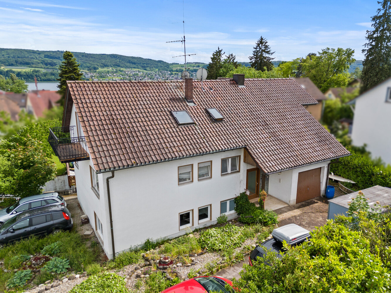 Mehrfamilienhaus zum Kauf 830.000 € 13 Zimmer 243 m²<br/>Wohnfläche 633 m²<br/>Grundstück Gaienhofen Gaienhofen 78343